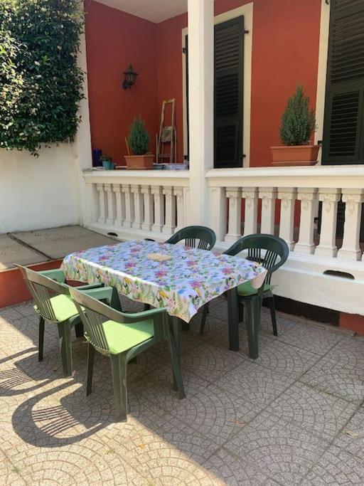 At Home 128 : Little Garden In The City Turin Exterior photo
